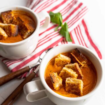 Roasted Tomato Basil Soup with Grilled Cheese Croutons | Sip and Spice
